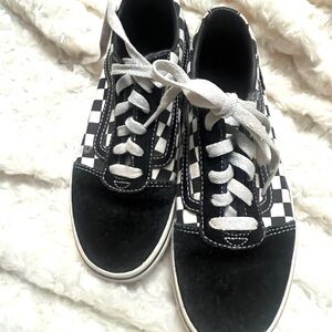 Kids Vans Black and White classic Checkered Sneakers Sz 3.